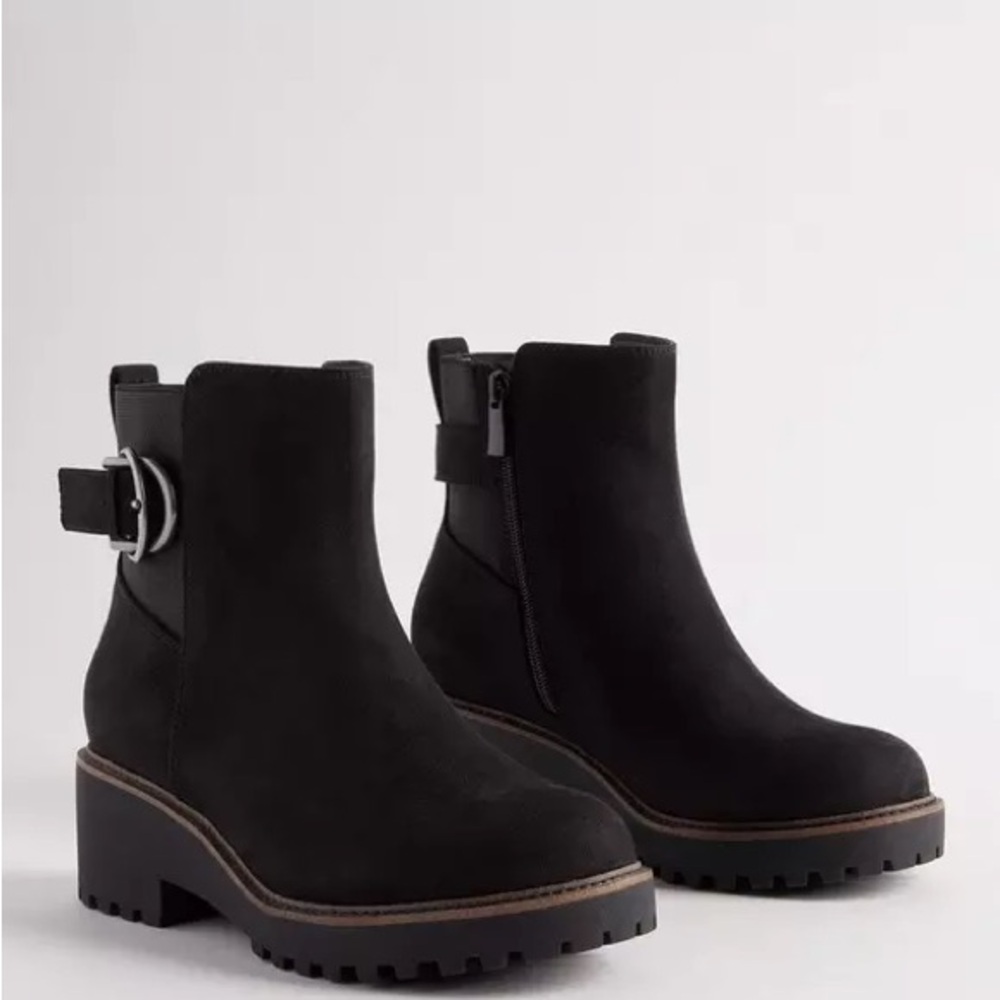 Torrid Side Buckle Chelsea Bootie (WW) Size 12